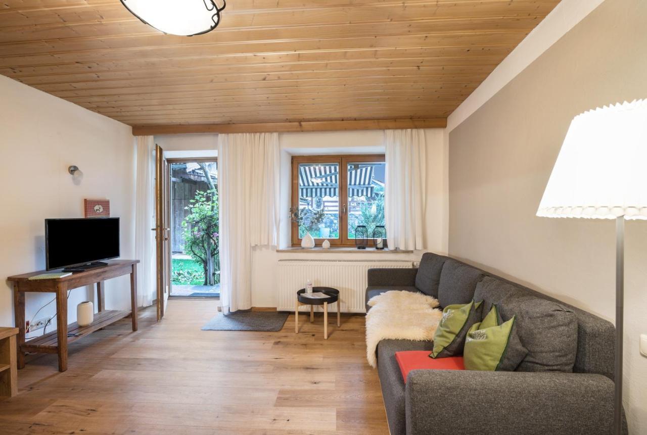 Ferienwohnung Zugspitze ไกรน์เนา ภายนอก รูปภาพ