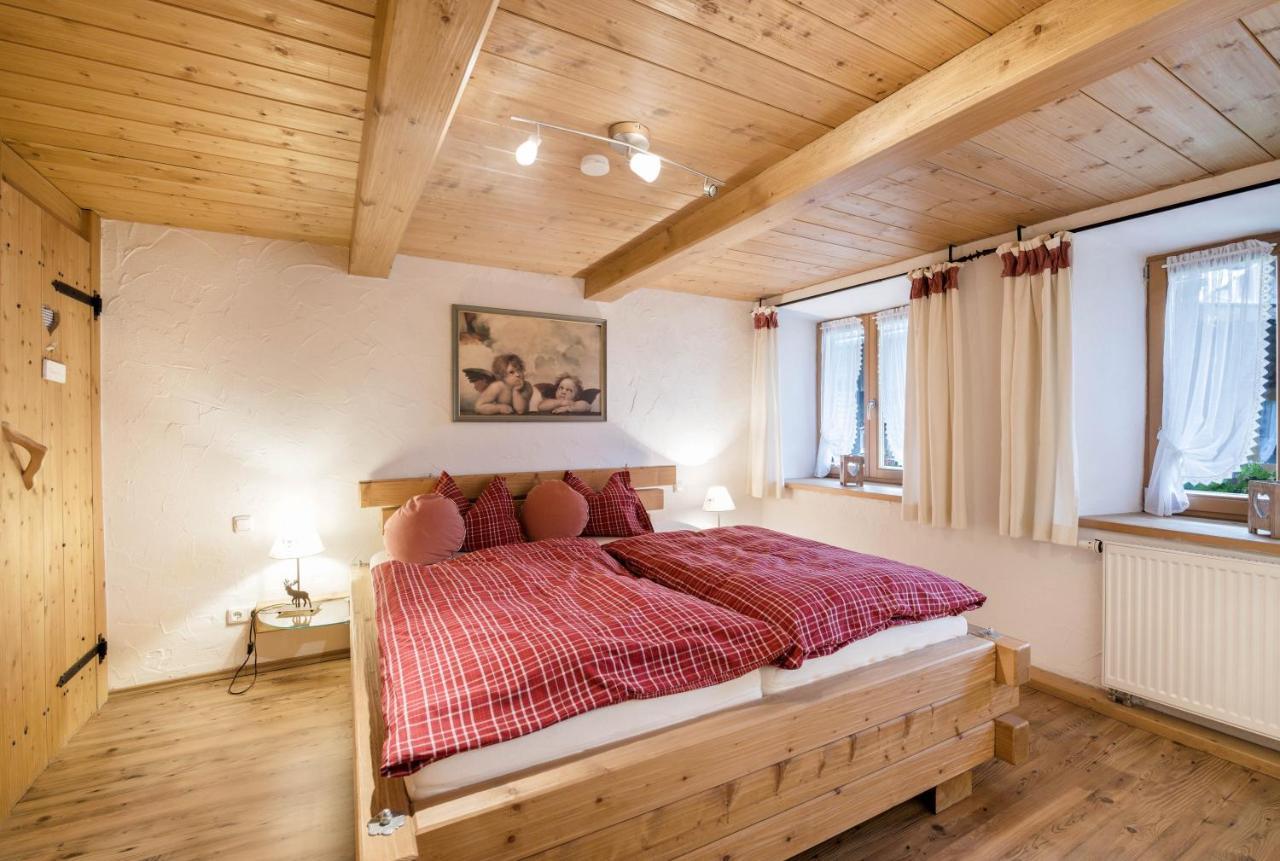 Ferienwohnung Zugspitze ไกรน์เนา ภายนอก รูปภาพ